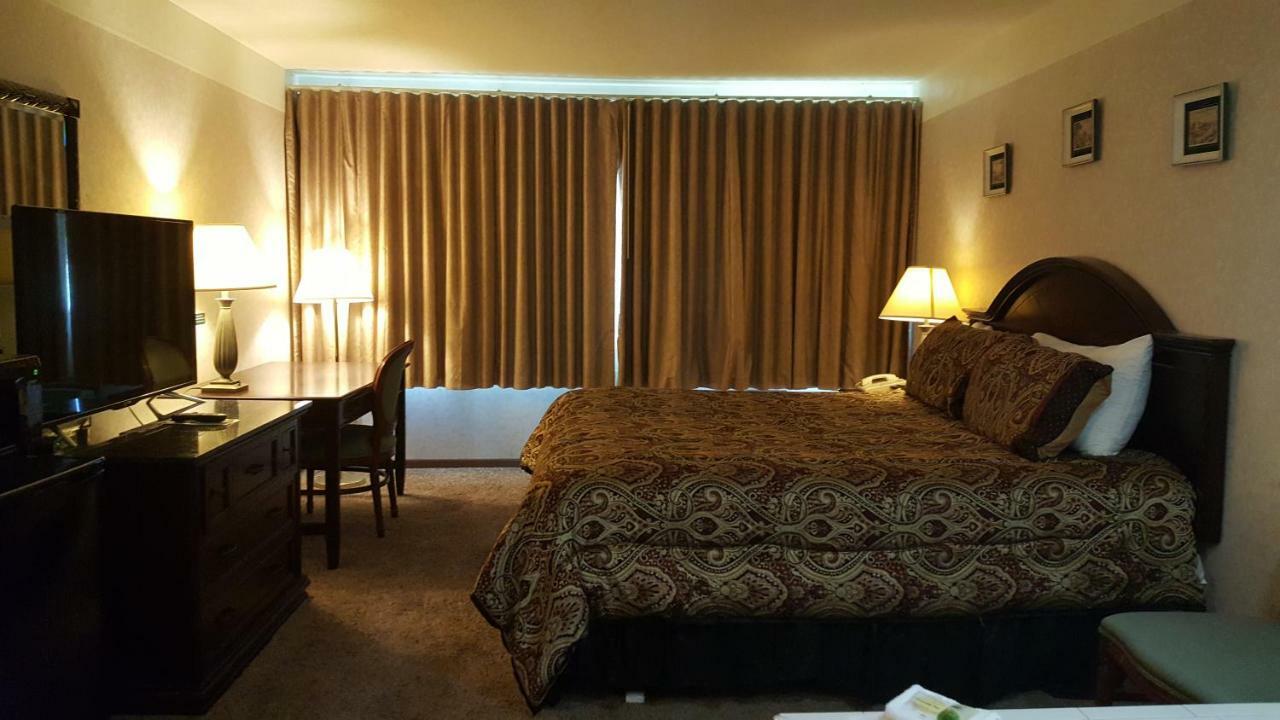 奇珀瓦福尔斯美洲最佳价值酒店 外观 照片
